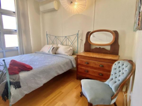 7 Jones Place - Sunrise Cottage